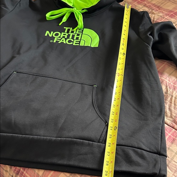 The North Face Men's Black and Neon Green Hoodie - Picture 8 of 8